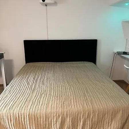 Charmante Mit Terrasse , Ruhig Und Zentral * بنتزبرغ